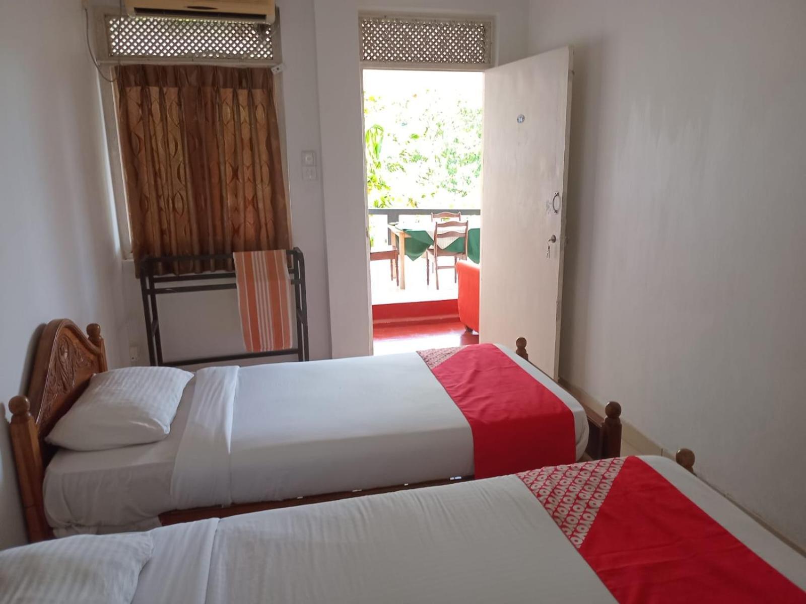 Blue Haven Guest House Kandy Exteriör bild