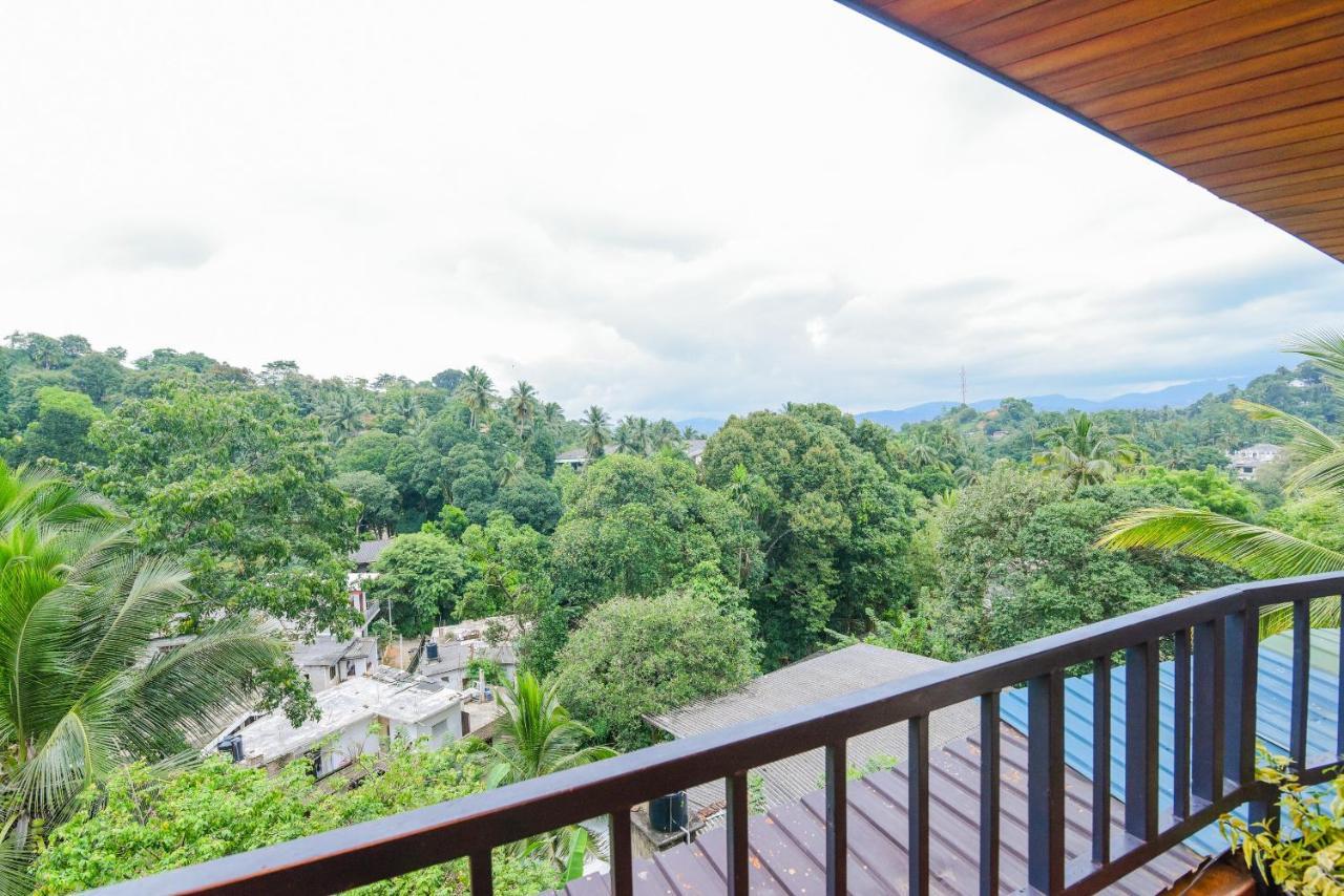 Blue Haven Guest House Kandy Exteriör bild